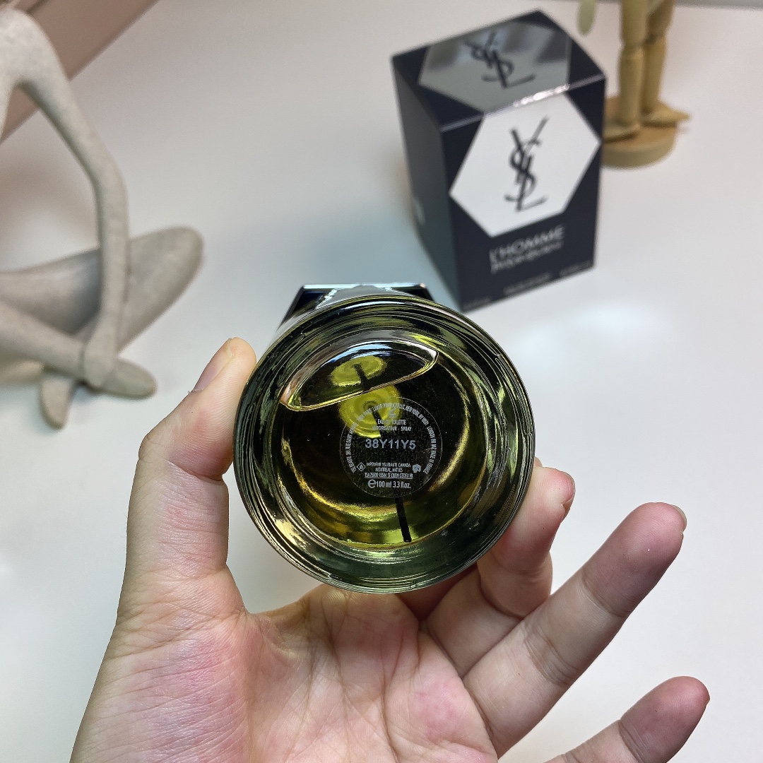 Saint Laurent perfume